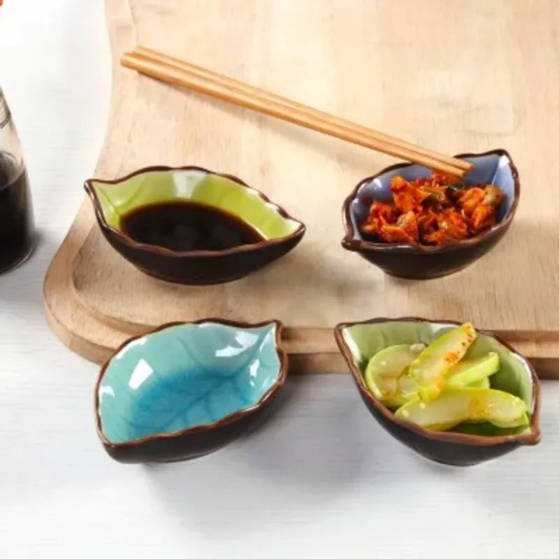 Leaf-Shaped Ceramic Sauce Dish – Ice Crack Glaze, 10×7.5×3cm