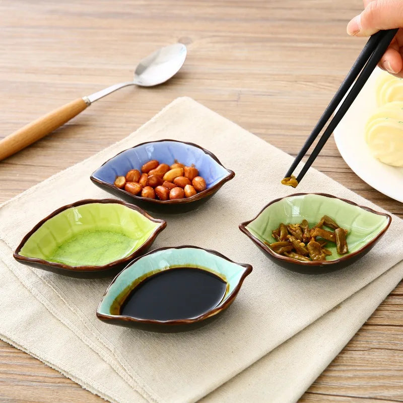 Leaf-Shaped Ceramic Sauce Dish – Ice Crack Glaze, 10×7.5×3cm