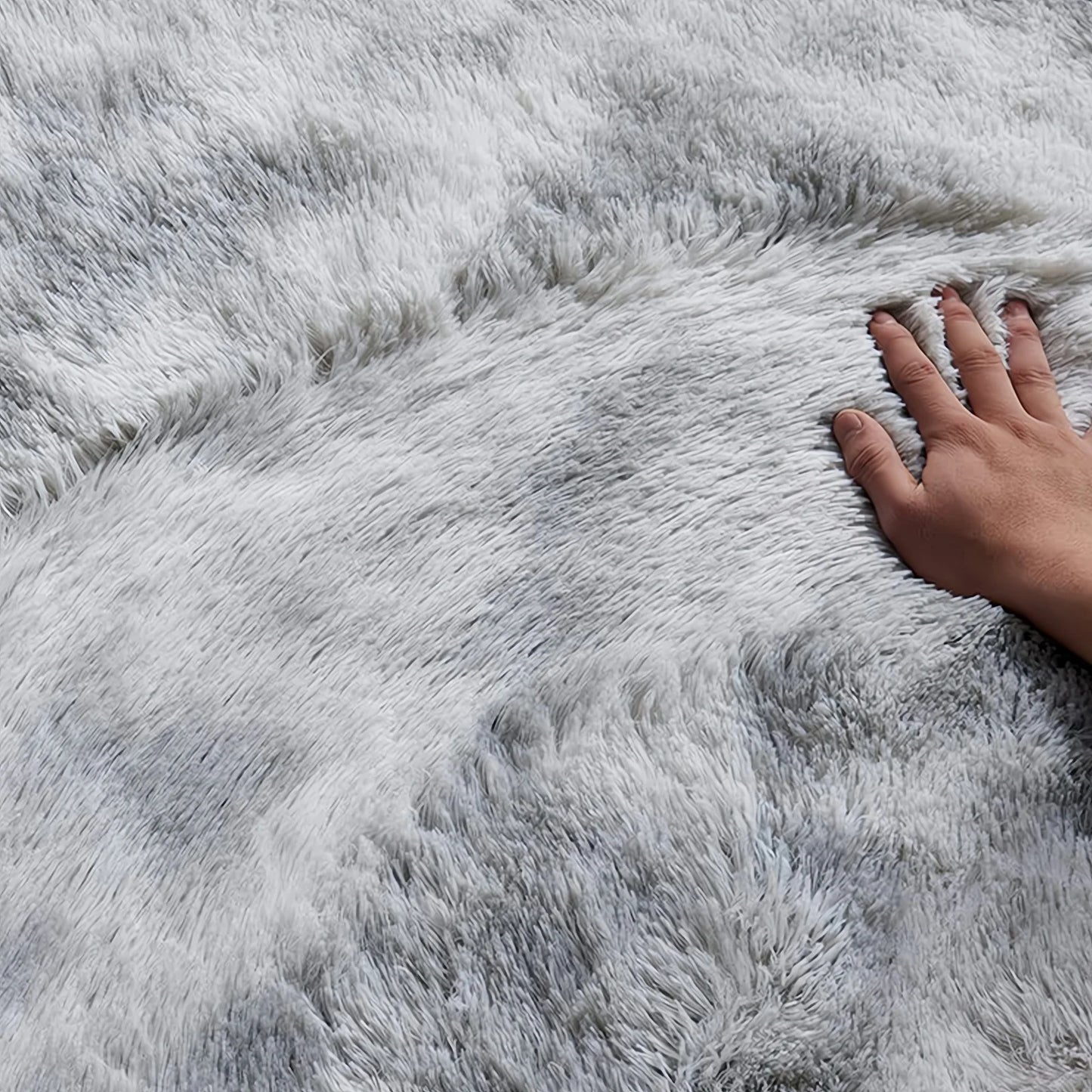 Luxury Grey Oval Rug Soft and plush oval rug in grey, ideal for living rooms and bedrooms