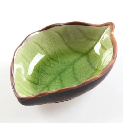 Leaf-Shaped Ceramic Sauce Dish – Ice Crack Glaze, 10×7.5×3cm