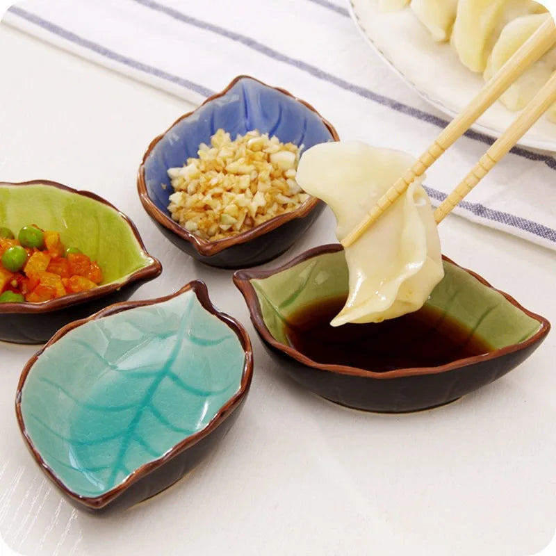 Leaf-Shaped Ceramic Sauce Dish – Ice Crack Glaze, 10×7.5×3cm